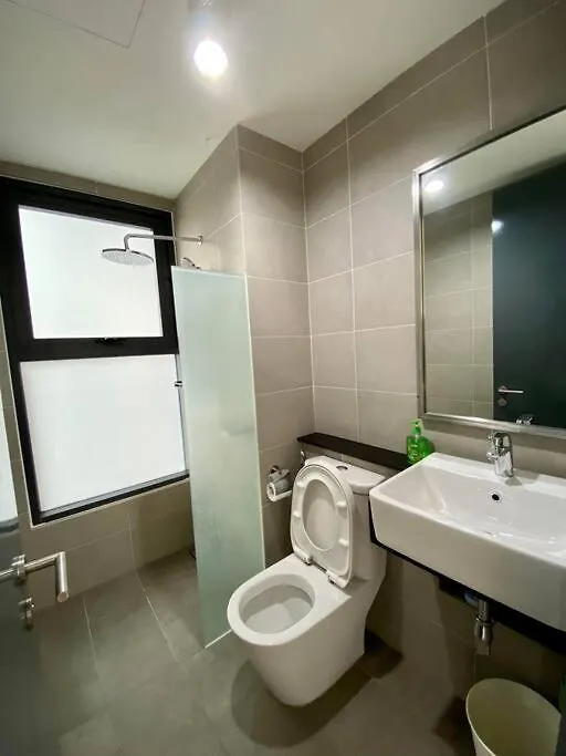Unlisted T2708 Apartment George Town