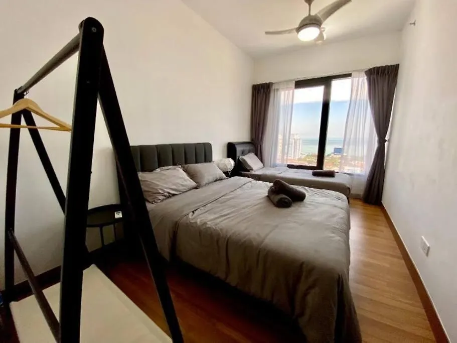 Unlisted T2708 Apartment George Town