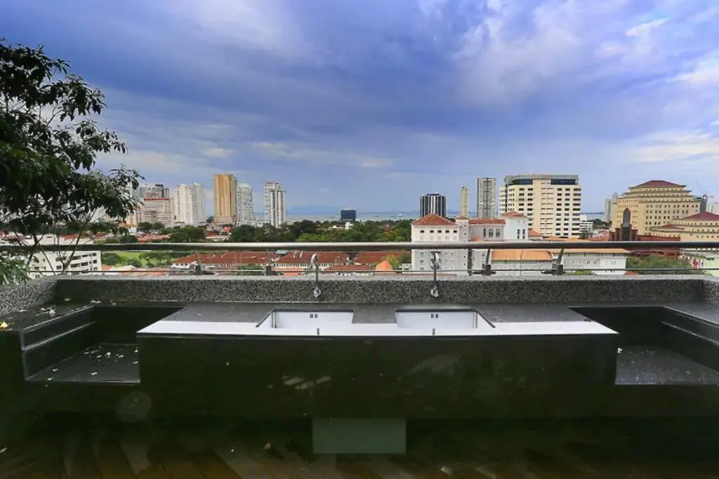 Unlisted T2708 Apartment George Town